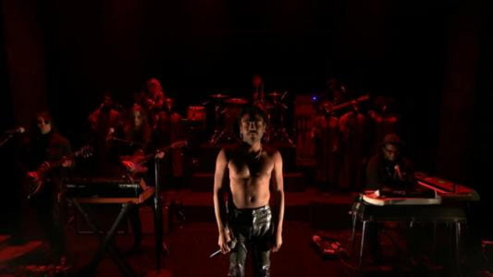 L'élégance de Childish Gambino en live avec "Redbone"