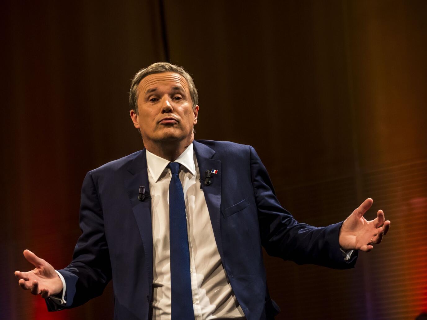 Nicolas Dupont-Aignan fait la course aux parrainages