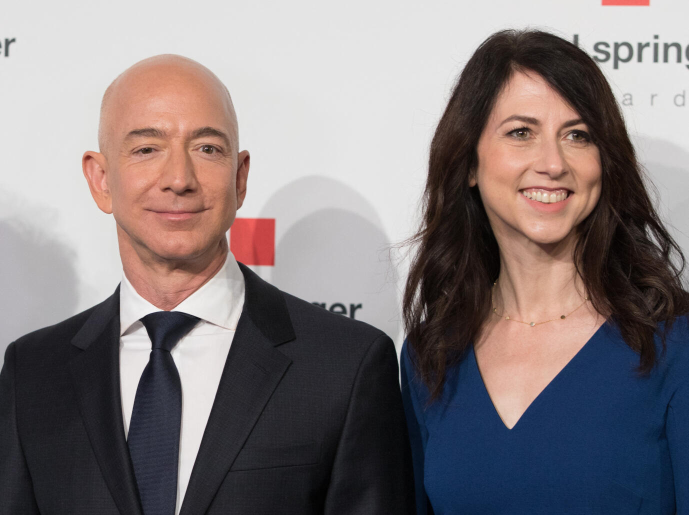 L'ex-femme de Jeff Bezos donne sans compter les milliards de son ex-mari