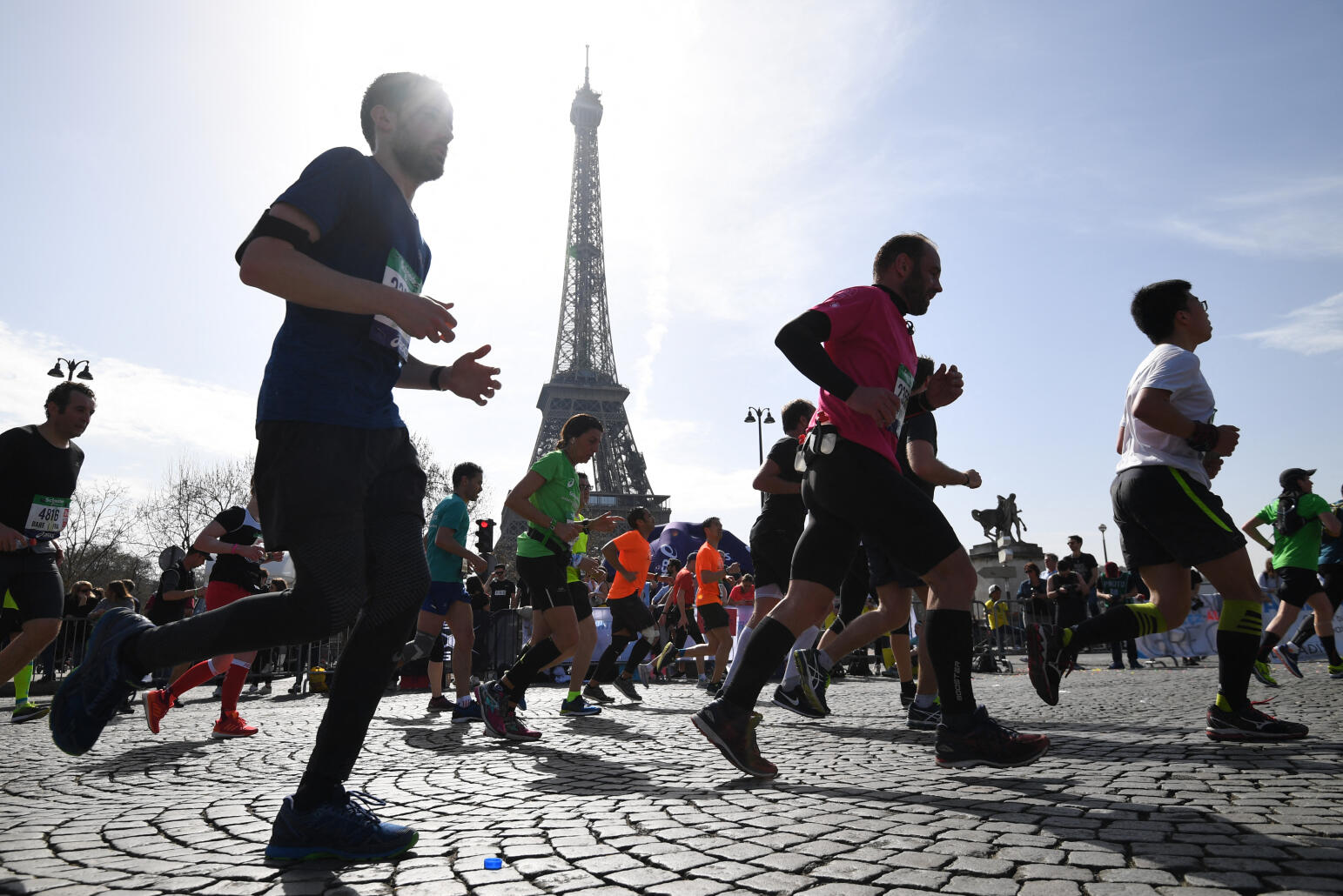 Avec Asics “Run The World”, le marathon, c'est le pied