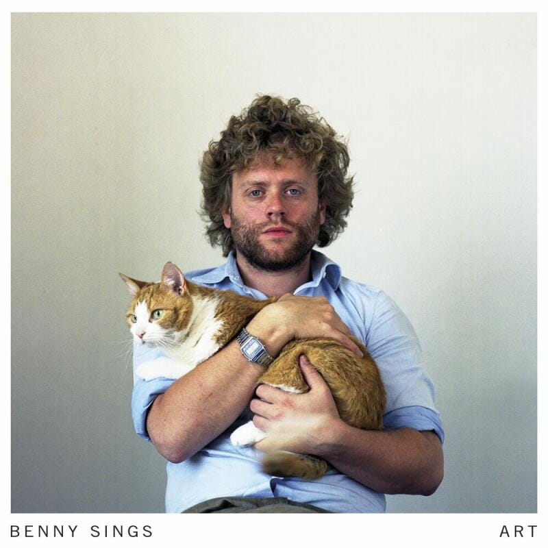 BENNY SINGS