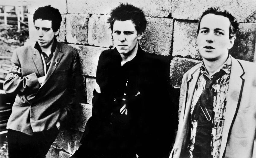 The Clash contre les chemises brunes
