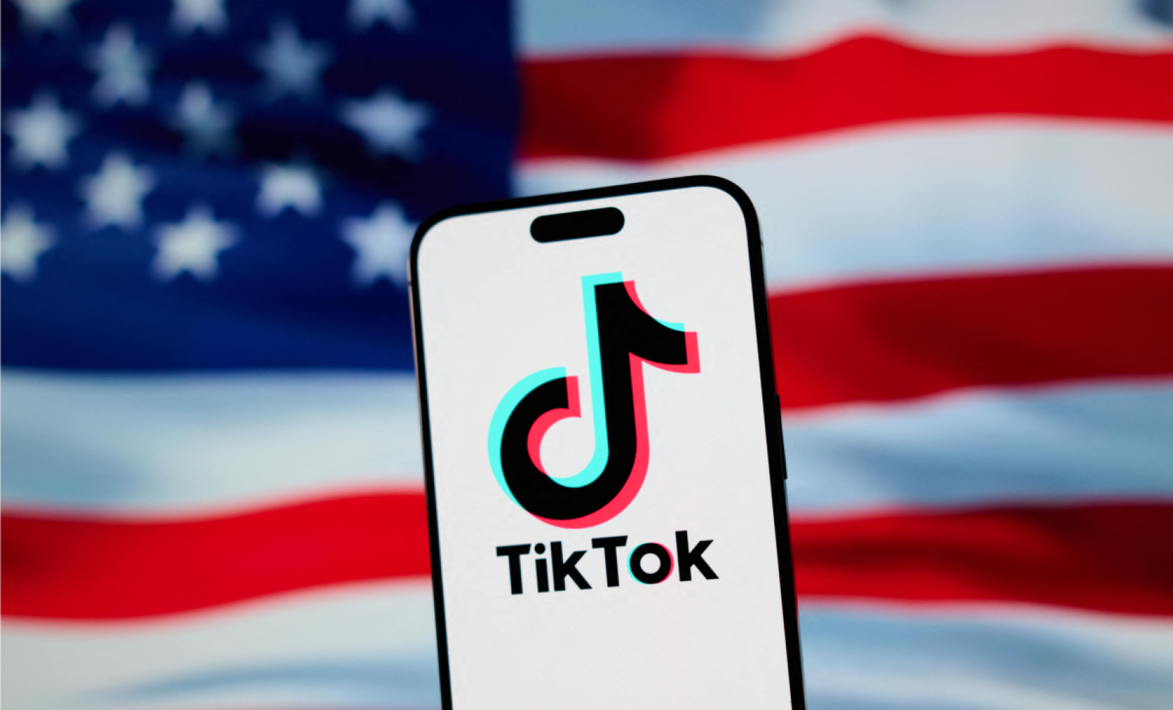 Elon Musk bientôt propriétaire de TikTok : de la "pure fiction" ?