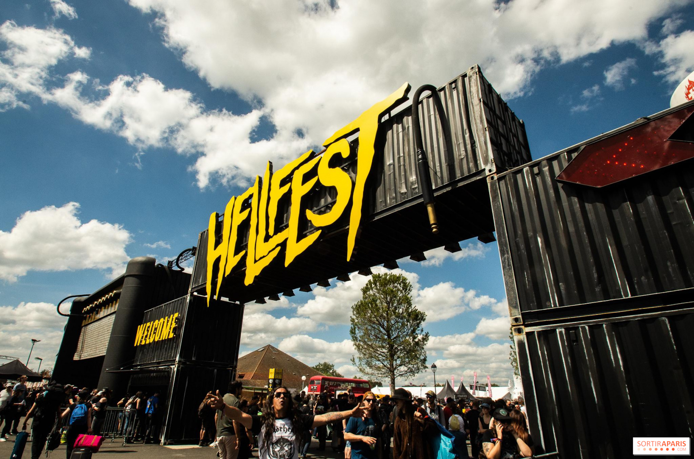 Un Hellfest Deux Fois Plus Long En 2022 Radio Nova [ 1591 x 2405 Pixel ]